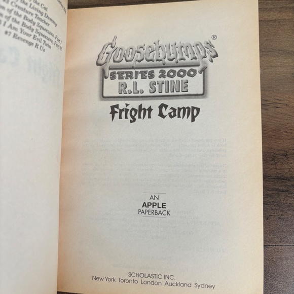 * VINTAGE R.L. Stine GOOSEBUMPS Series 2000 #8 Fright Camp Book 1st Print 1998 * - Picture 7 of 7